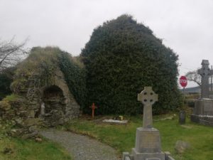 Iskaheen graveyard